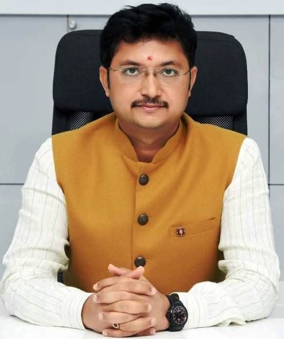 अनधिकृत बॅनर्स लावणाऱ्यांवर प्रशासनाची नजर; सार्वजनिक मालमत्तेच्या विद्रुपीकरणाविरोधात मोहीम