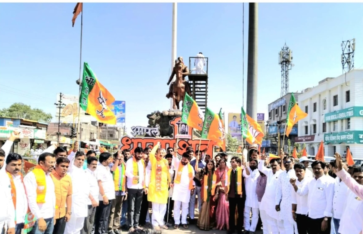 विधानसभा निवडणुकीतील विजयाचा भाजपाकडून जल्लोष….