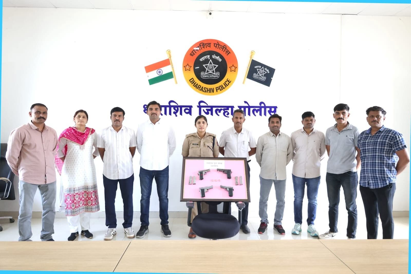 स्थानिक गुन्हे शाखेची मोठी कारवाई; ४ गावठी पिस्टल व ३ जिवंत काडतुसे जप्त, दोघे जेरबंद