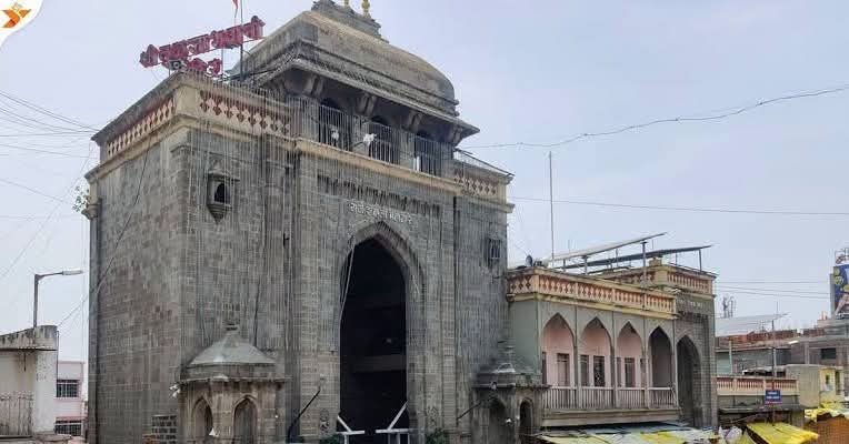 ‘४,१२१ एकर महाघोटाळा’ वृत्त दिशाभूल करणारे; श्री तुळजाभवानी मंदिर संस्थानचे स्पष्टीकरण